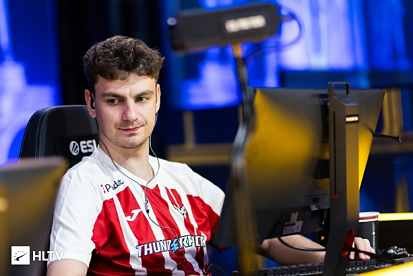 这种历史性 这种历史性