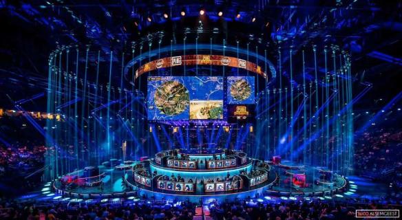 名的关键时 名的关键时