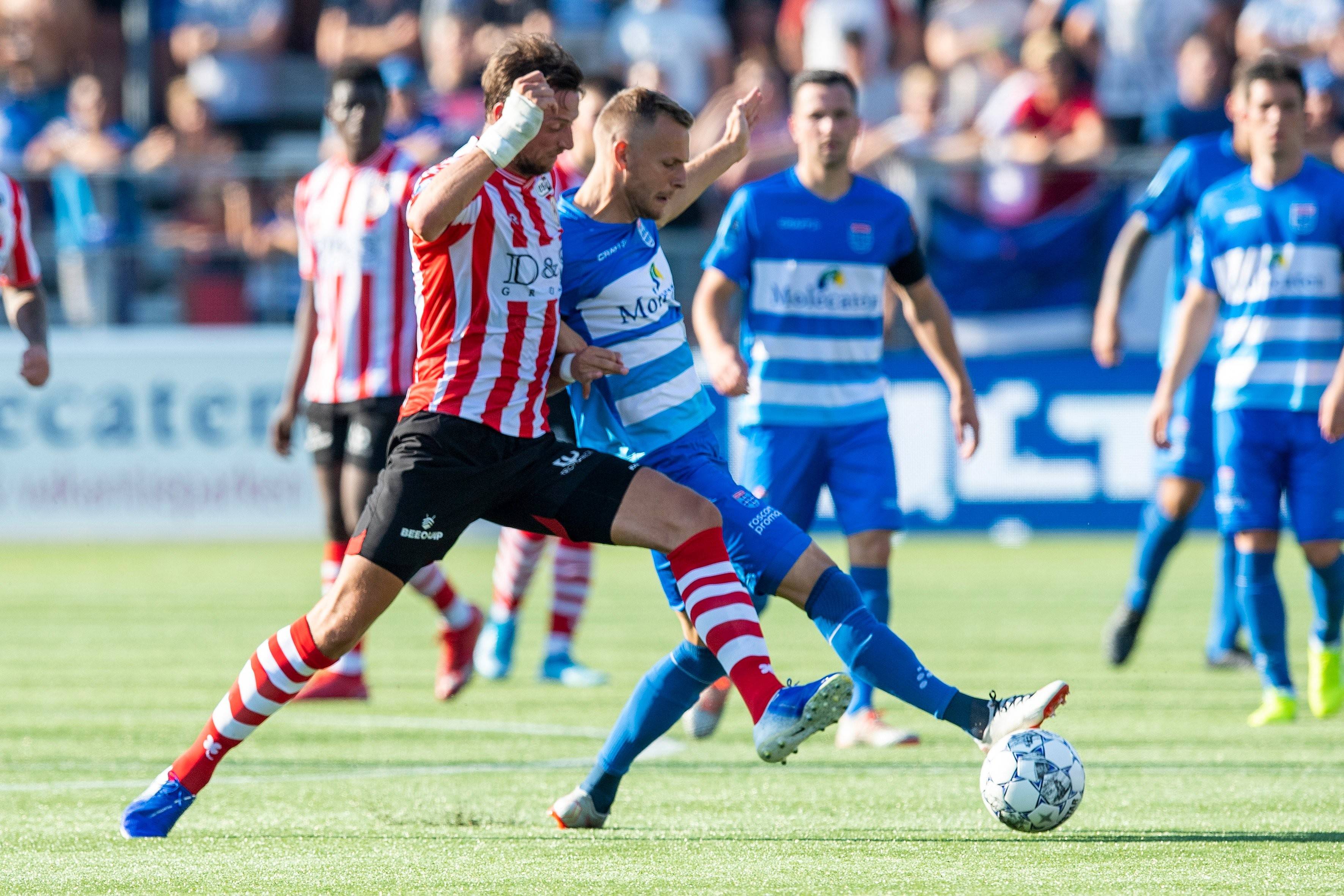 球不仅是在 球不仅是在